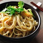 Check out Lucky Lo Mein Noodles recipe and more from Sur La Table! | Easy asian noodle recipes, Lo mein noodles, Noodle recipes easy