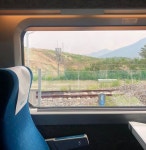 전영미 trên Instagram: “_ 오랜만에 기차여행 KTX115 경주행 08:00출발 _ #경주여행 #서울역 #KTX #기차여행 #여행 #travel #휴일... 