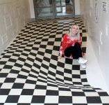 Floor decorated with ceramic tiles that create optical illusions | 바닥, 아름다운, 인테리어