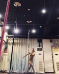 울 이쁜 대장님의 @polala__ara ... | Gym equipment, Basketball court, Gym