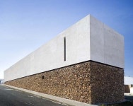 Depending on who you ask, there are anywhere from five to twelve architectural design principles. Contrast, movement, solid/void... 
