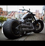 Harley-Davidson TwinCam Softail Night Train 300 Wide Tire Custom #harleydavidsoncustommotorcyclesmotorbikes | 커스텀 바이크... 