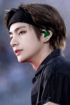 #뷔 #V #taehyung #태형 #김태형 #태태 #방탄소년단 #BTS  #防弾少年団 - 2020 | 연예인, 남자아이 헤어스타일, 얼굴 #뷔 #V #taehyung #태형... 