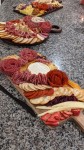 Charcuterie boards and roses | Botanas para fiestas, Botanas para, Entremeses