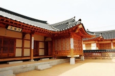 수로왕릉 - 김해 한옥체험관 | 건축, 집, 한국