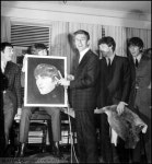 The Beatles : Photo history.에 있는 핀