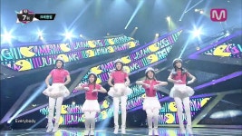 크레용팝_빠빠빠 (Bar Bar Bar by Crayon Pop@M COUNTDOWN 2013.8.1) - YouTube | Pop, Countdown, Girl group