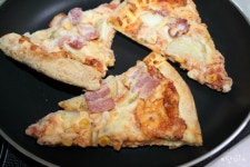 먹다 남은 피자 보관 및 처음처럼 다시 맛있게 먹을 수 있는 꿀팁 - 2020 | 식품 아이디어, 먹다, 피자