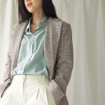 좋은 패션자연스럽게 나를 돋보이게 해보아요 . #제제숲 #jejesoob #봄신상#기본남방셔츠#체크자켓#면바… | Fashion, Womens blazer