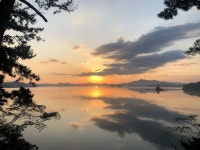 늦은 일출~ ☀️ 서해안은 노을만 있는게 아니다!!! #서해안 #일출 #얻어걸림 #LOVE #청산리오토캠핑장 . . . . #개카이 #kai #개동% | 일출, 개, 국어