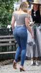 Pin de 명희 이 en 패션 | Jeans y tacones, Jeans ajustados skinny, Moda para damas
