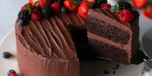 Vegan Chocolate Cake | Receita em 2023 | Melhor bolo de chocolate, Receitas, Receitas deliciosas