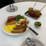 먹어야지 🍽 #컴피테이블 @comfy_table_paju” 횢니 on Instagram... 디저트도 먹어야지 🍽  #컴피테이블 @comfy_table_paju”