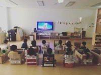 셀로판지 팝아트 💕 알록달록 멋진작품이에요 by @wjdwnfl0916 선생님 색으로 뭔가 신박한 미술활동울 하고팠는데 마침 #누리놀이 에서... 