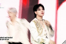 210131 인기가요3 | Victon, Saree, Sari