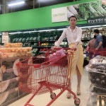 맛난게 많아요 ㅠㅠ;;; . 마트가면 카트를 쓰면 안돼!! 장바구리 들고 막 뛰어다니면 … | Shopping, Instagram posts, Shopping cart