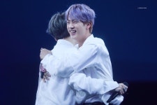 Pin de 💜BTS💜 슙진러 en 슙진(yoonjin) | Yoonjin, Bts concierto, Seokjin