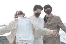 어프리시티 on Twitter | Raincoat, Hypen, Coat