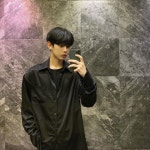 智漢 on Instagram: “거울샷 오랜만” | Instagram story, Instagram