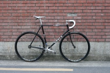 GNDR Bike Check에 있는 장호 엄님의 핀