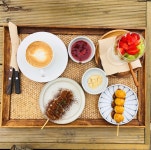 맛있즤🍡 - - - - - #강릉#강릉카페#사천해변#사천카페 #카모메#당고#수제요거트#요거트#카페라떼#카페#애견카페#애견동반카페” | 요거트