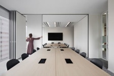 Health+Happiness Group Milan (Italy)(이미지 포함) | 인테리어, 사무실 디자인, 회의실