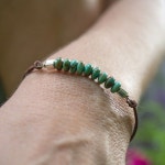 easy beaded leather wristlet | Diy 악세사리, 악세사리, Diy 공예