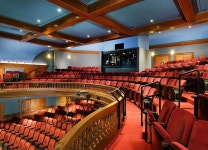 theater design에 있는 Franchesca Granaze님의 핀