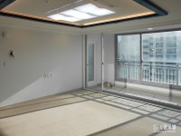 같은공간, 새로운느낌 SHK글로벌 INTERIOR&DESIGN - -주거공간부터 호텔까지 다양한 시공경험보유 -무료 3D디자인 작업가능합니다... 