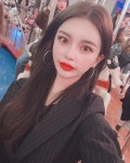 여주인공 조하(JOHA)ෆ on Instagram: “회전목마 💘 뭔가 아기 때로 돌아간 기분 ..?!😗” | Hoop earrings, Earrings
