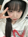최예나 on Twitter - 2023 | 여자들, 예나