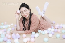 유토이미지 | 사랑스러운 10대 소녀 048 - 2023 | 포즈, 포즈 참조, 소녀