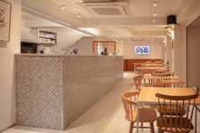 어번디테일 신사동 웨이크앤베이크 상가 인테리어 #모자이크타일 #tile | 인테리어, 건축 디자인, 인테리어 디자인