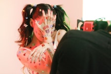 [당첨자 발표] 누아르(Noir)로 돌아온 선미의 티저 포토 촬영장 비하인드 | Hair styles, Beauty, Dreadlocks