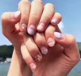 바이요니 네일(BY YONI NAIL) | 네일 아이디어에 있는 Yewon님의 핀 | 네일 아이디어, 네일, 아이디어