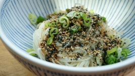 인스타에서 난리난 마약국수 쯔비면 만들기! 간장국수 레시피 (ft.마카롱여사님) soy sauce noodles-데라세르나 | 건강한 식단, 밥, 채식 요리