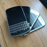 우리 똥강아지들 한테 다 나눠주고 나니까 삼촌이 급 쓰고 싶구나. 다 가꼬와 요노무 자슥들!! . . .  #블랙베리 #q10 #이쁜쓰레기... 