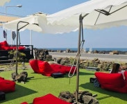 카페여행 떠나볼까요? - 이번에 알려드릴 제주도 꿀팁은 제주도 동쪽에 있는 이쁜 카페들을 소개해보려고 해요!!!!! 제주도 여행 시 좋은 카페도 꼭... 