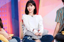 14 | [안녕하세요]췍-! 고민에 귀~~를 귀울이면 _여자친구 은하,엄지,장문복,손호영 | Sleeve blouse, Long sleeve blouse, Long sleeve