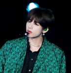 더플럼비(The Plum_b) | 플럼비 on in 2020 | Taehyung, Army