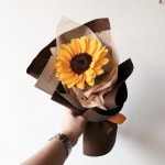 해바라기 한송이도 넘 예쁘🌻 . . . . . . . . ▪️취미반 등록... 일요일 2시 . . . . .  | 고급 꽃, 한송이 꽃다발, 해바라기 꽃다발