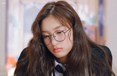 졸귀 아이브 이서 움짤 모음