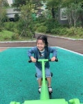 우리 유경이😰😨🥵 . 엄마가 잘 놀아주는데 아빤 왜이리 속상한지 모르겠네.. . .  몽고반점이_안없어지는_이유  놀이터계의... 