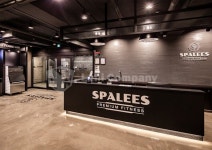 Information Desk에 있는 reanndesign님의 핀 | 헬스장 디자인, 헬스장 인테리어, 인테리어