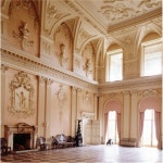 The great hall at Ragley Hall. The baroque plasterwork was designed by James Gibbs in 1750. | 인테리어, 궁전, 집