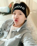 102219 J-HOPE Instagram Update J-HOPE (정 호석) @jhope_bighitentertainment  😘보고싶어요! 아미💜 ⠀⠀⠀ 😘 I miss YOU... 