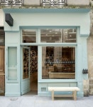 Beauty products @ Aesop Tiquetonne | #Paris | 집, 문 디자인, 점포 디자인