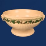 Wedgwood Stratford  schaal op voet | Servies, Voet, Serviezen