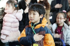 [포토] 초등학교 입학식, 설레는 학교생활 #school / #Infographic ⓒ 비주얼다이브 무단 복사·전재·재배포 금지 | 초등학교, 1학년