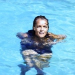 Swimming Pool에 있는 Nicole Brunner님의 핀